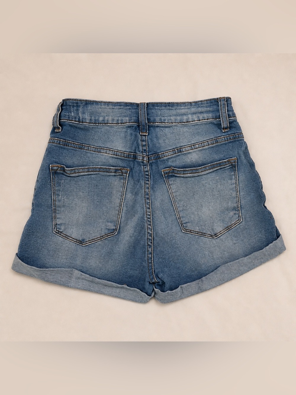 KanCan High Rise Distressed Cuffed Denim Shorts Size 5/26 - Picture 3 of 9